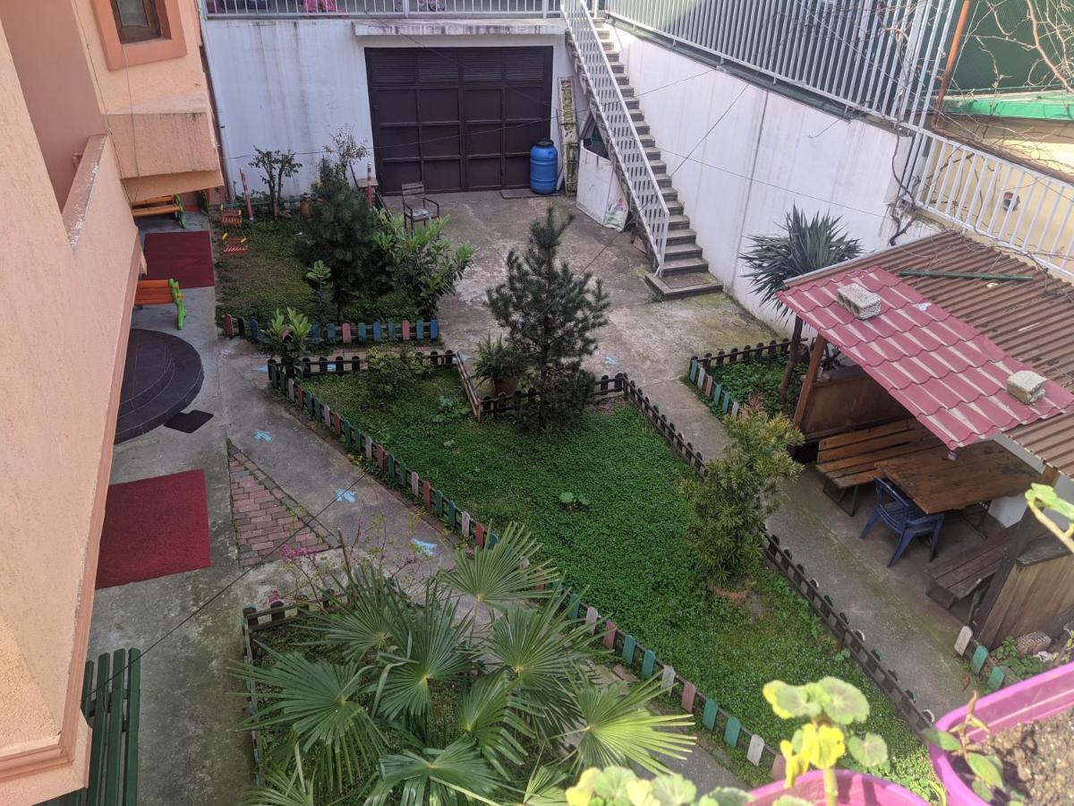 Guest House Kldiashvili Μπατούμι Εξωτερικό φωτογραφία