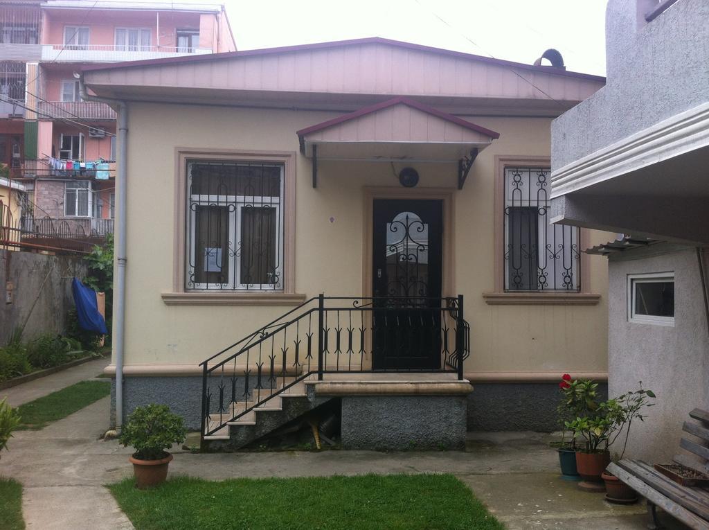 Guest House Kldiashvili Μπατούμι Δωμάτιο φωτογραφία
